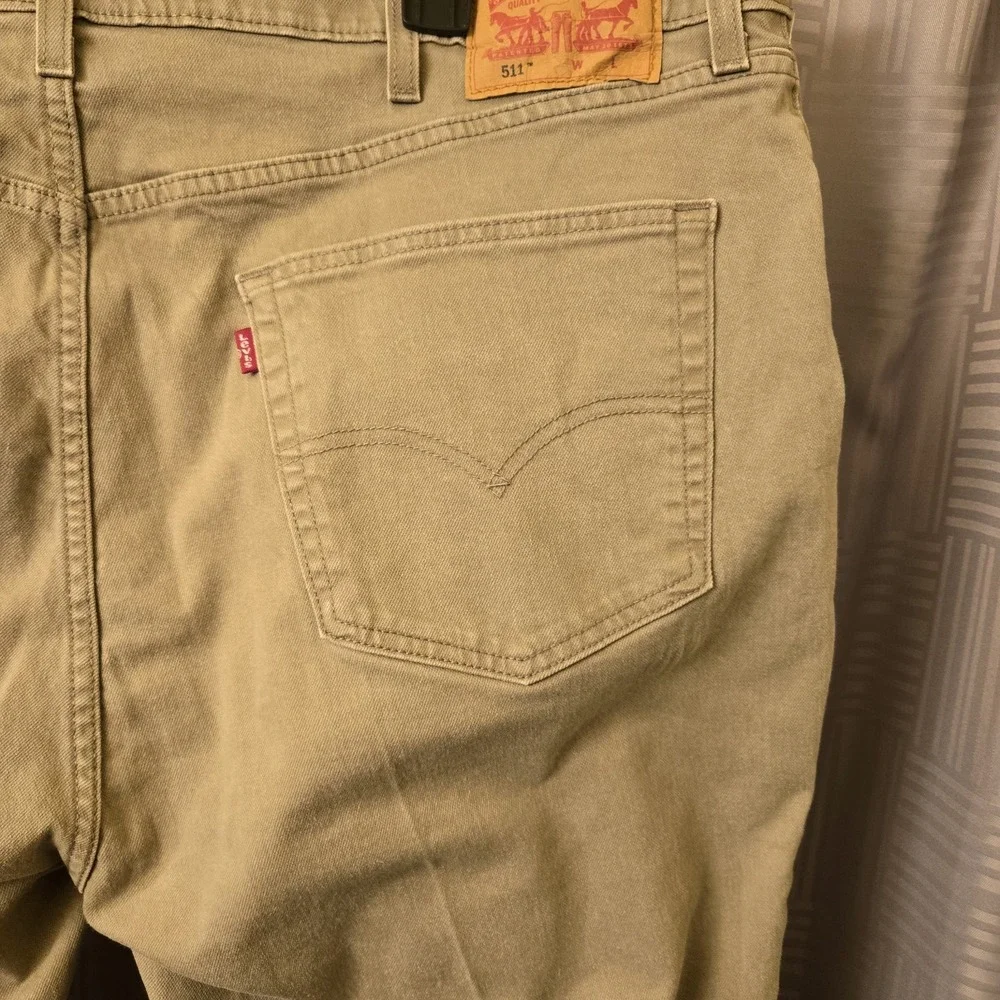 Levi's 511 Slim Fit Jeans Mens 44x30 (Fits 44x28)  Light Tan Beige Stretch Denim